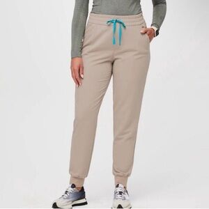 Figs (SOLD OUT) sandstone lesage petite joggers & Catarina one pocket top